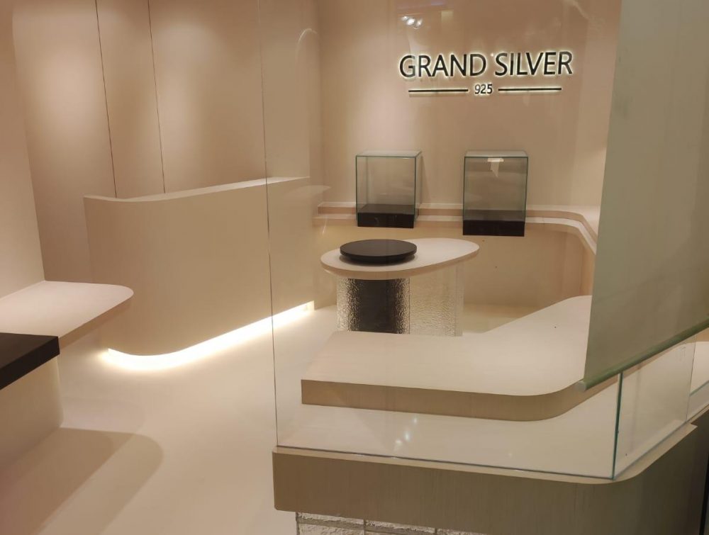 WhatsApp Image 2025-10-01 at 12.17.40 PM (1)